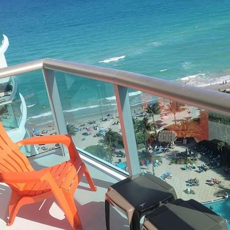 Tide Hollywood Apartment Bagian luar foto