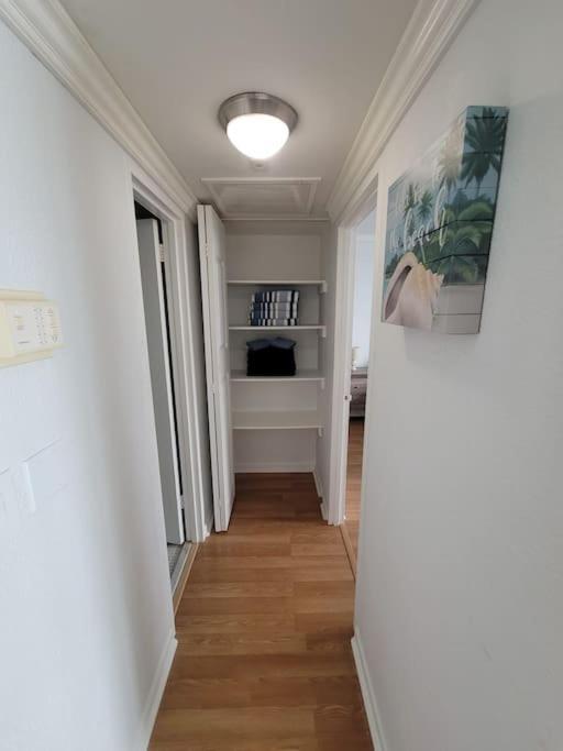Tide Hollywood Apartment Bagian luar foto